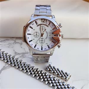 ست مردانه نقره ای دستبند انگشتر ساعت دیزل طرح سه موتور