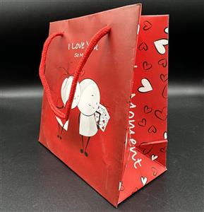پاکت هدیه قرمز با نوشته  i love you