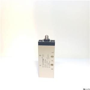 شیر دکمه ای 1/8*5/2 G522A  STNC