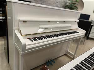 پیانو آکوستیک Pearl River UP121S 