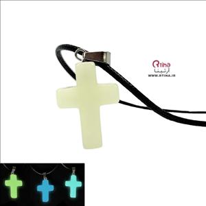 پلاک گردنبند صلیب شبرنگ/  دخترانه و پسرانه  بند 60 سانتی رایگان