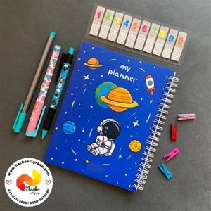 دفتر برنامه ریزی روزانه فضانورد