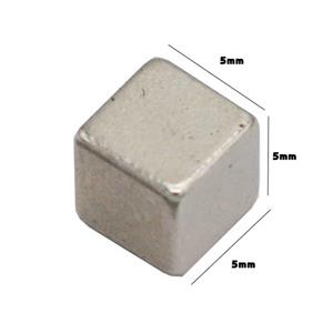 آهنربا بلوک نئودیمیوم 5 × 5 × 5 میلی‌متر