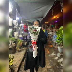 دسته گل تک شاخه رز مینیمال شماره 03