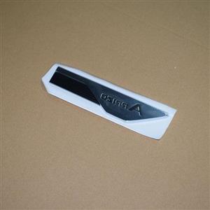 آرم روی گلگیر راست آریزو ۶ پرو