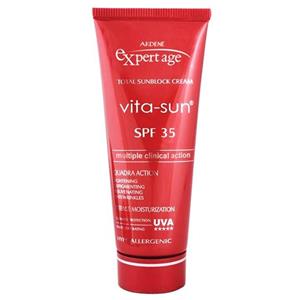 کرم ضد آفتاب روشن کننده و ضد چروک آردن مدل اکسپرتیج SPF35 Ardene Expert Age Total SPF35 Sunscreen Cream