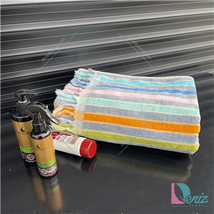 حوله حمامی طرح کارنا چند رنگ طوسی تیره