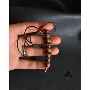 گردنبند چوبی طرح شاخ قوچ