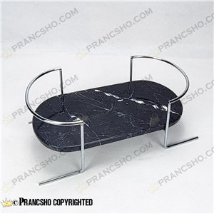 سینی بیضی سنگی دسته فلزی نقره‌ای با سنگ مشکی خط سفید