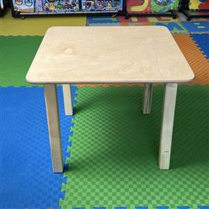 میز چوبی مربعی تک طرح ایکیا 