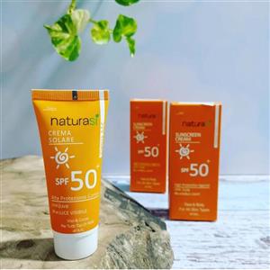 کرم ضد آفتاب فیوژن واتر ناتوراسی naturasi SPF50 حجم 40 میلی لیتر