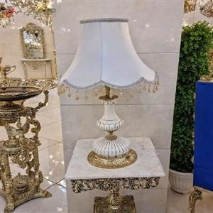 آباژور رومیزی برنزی و سرامیکی با شیلد پارچه ای با کیفیت و طراحی به روز،