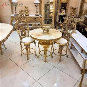 میز ناهار خوری 2 نفره جنس آلیاژ و رنگ طلایی، با رویه سنگ مرمر 