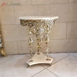 میز خاطره ی برنزی با رویه ی سنگ مرمر و پایه های پر کار و با دوام بدون لقی و دارای ضمانت رنگ بدنه
