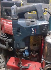 دریل بتن کن ۷ کیلوگرمی ۳ کاره آاگ آلمان اصلی مدل AEG PN 4000 E استوک