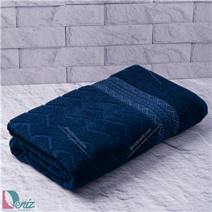 حوله حمامی طرح البروس رنگ سرمه ای