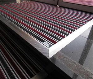 پادری آلومینیومی 1.8 سانتی با رویه موکت دورمت doormat کد D140