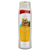 شامپو ضد ریزش مو گربه بایولاین Bioline deshedding shampoo for cats