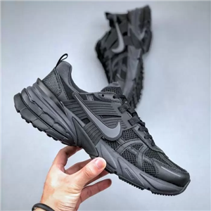 کتونی نایک وی تو کی ران مشکی NIKE V2K RUN