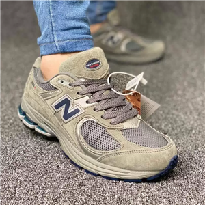 کتونی نیوبالانس New Balance 2002R 