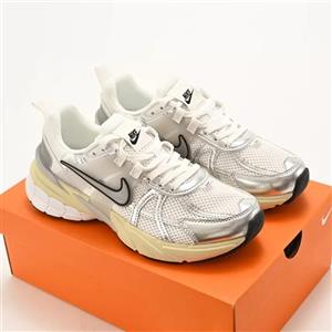 کتونی نایک وی تو کی ران طوسی NIKE V2K RUN