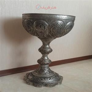 سنگاب مسی تمام قلمزنی شده با طرح خاص منظره و چهره، سنگین وزن