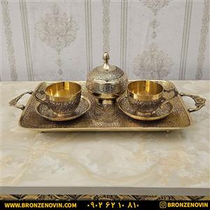 سرویس پذیرایی قندان برنز هندی و سینی برنزی و فنجان نعلبکی مدل طاووس ۴ تکه کد ۳۹۶۱ ( ست ظروف برنجی هندی )