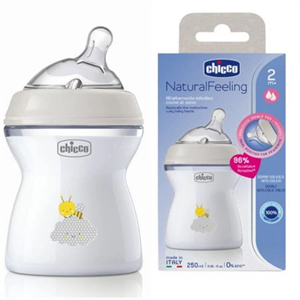 شیشه شیر چیکو مدل نچرال فیلینگ ایتالیائی ظرفیت 250 میلی لیتر مناسب نوزادان بیش از 2 ماهگی 