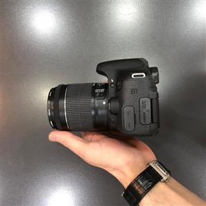 دوربین کانن EOS 750D Kit EF-S 18-55mm F/3.5-5.6 IS STM-دست دوم