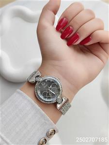 ساعت زنانه Dior سیلور صفحه مشکی نگین دار رنگ ثابت کیفیت عالی کد 1917090