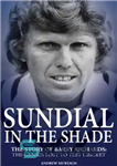 دانلود کتاب Sundial in the shade: the story of Barry Richards: the genius lost to test cricket – ساعت آفتابی...