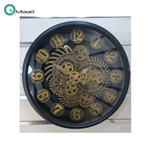 ساعت دیواری اویسا مدل 406، ساعت دیواری ساخته شده با بدنه پلاستیک، دارای چرخ دنده متحرک روی صفحه ساعت، اعداد لاتین، سایز 70، رنگ مشکی