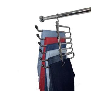 آویز شلوار و روسری داخل کمد