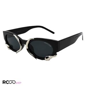 عینک آفتابی Roberto Cavalli با فریم بیضی شکل، مشکی رنگ، طرح مار و لنز دودی تیره مدل MAR01 