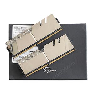 رم کامپیوتر پک 32 گیگ رم GSKILL Trident Z Royal Silver 32GB RGB (16GBx2) DDR4 3200mhz استوک