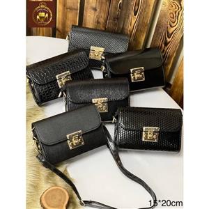 کیف پاسپورتی مینی ورنی قفل دار