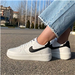 نایک ایرفورس وان سفید مشکی زنانه nike air force 1