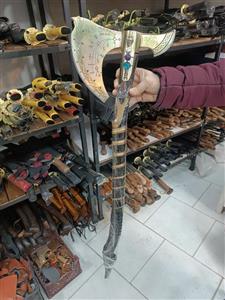 تبر گاد آف وار (God of war)