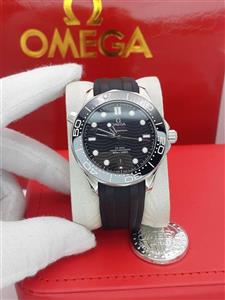 ساعت مردانه امگا سی مستر موتور اتومات ساخت سوئیس جنس استیل رنگ ثابت و ضدحساسیت جنس شیشه سافایر ضدخش کد 1918153