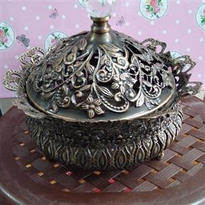 شکلات خوری آنتیک 