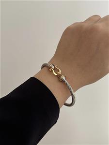 بنگل زنانه فرد کوچک کد ۵۷