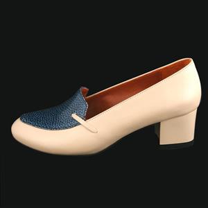 کفش زنانه چرم یلسان مدل کلارا کد SHT-601-krm