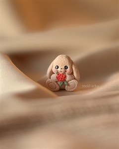 قالب شمع مدل سیلیکونی خرگوش گل به دست