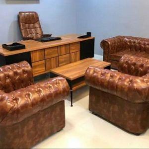 مبل اداری پنج نفره مدل چستر دو قالپاقه