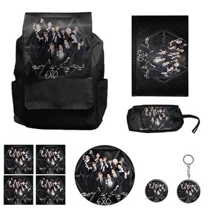 کوله پشتی مدل گروه موسیقی اکسو به همراه کلاسور و جامدادی و زیر لیوانی و جاکلیدی مجموعه 10 عددی