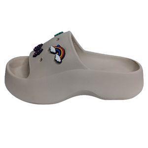 دمپایی زیتون مدل پرنس استیکردار کد 1517-CR