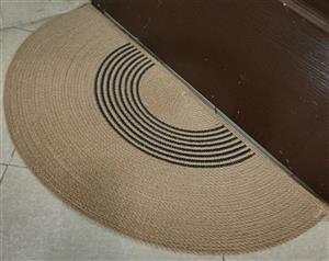 پادری مدل کنفی بیضی سایز 64×43 سانتی متر