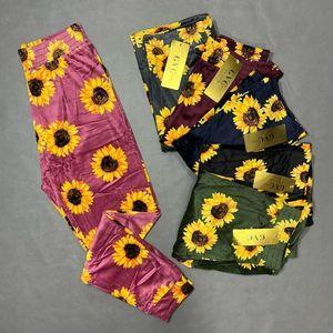 شلوار راحتی زنانه مدل مخمل طرح آفتابگردان رنگ سبز