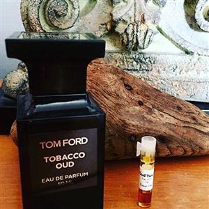 ادکلن مردانه تام فورد توباکو عود 