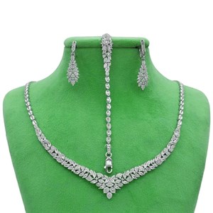 نیم ست نقره زنانه مدل فلاور مارکیز کد 0178 -